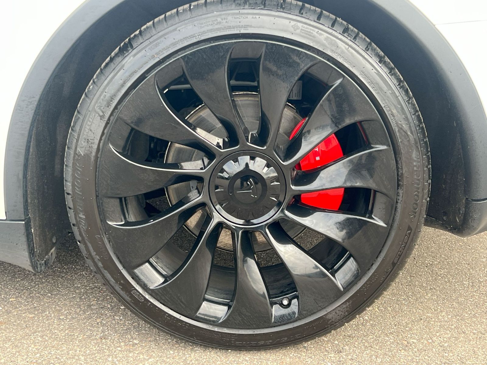 Thumbnail: 2022 Tesla Model Y - 14