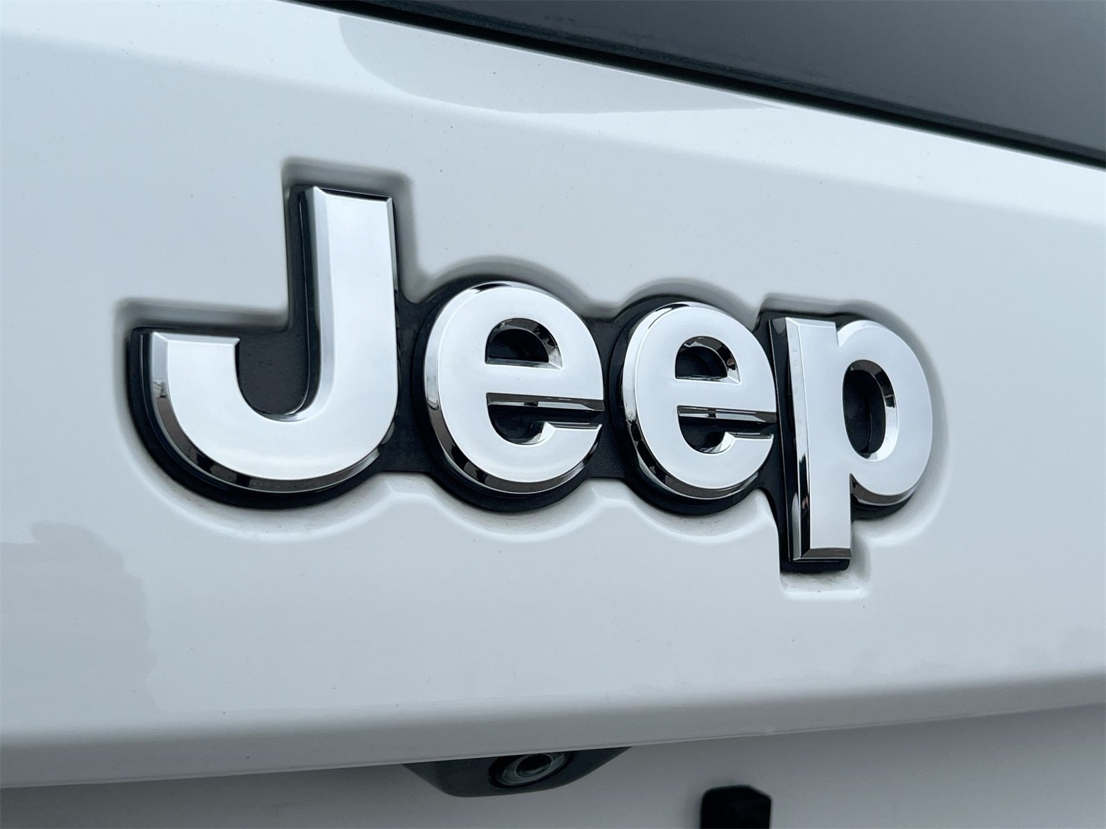 Thumbnail: 2018 Jeep Grand Cherokee - 12