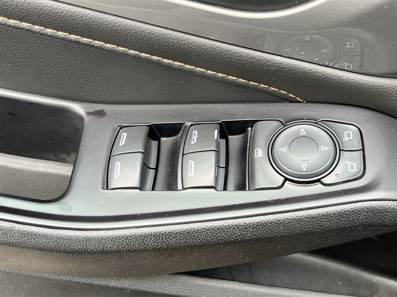 Thumbnail: 2018 Chevrolet Traverse - 17