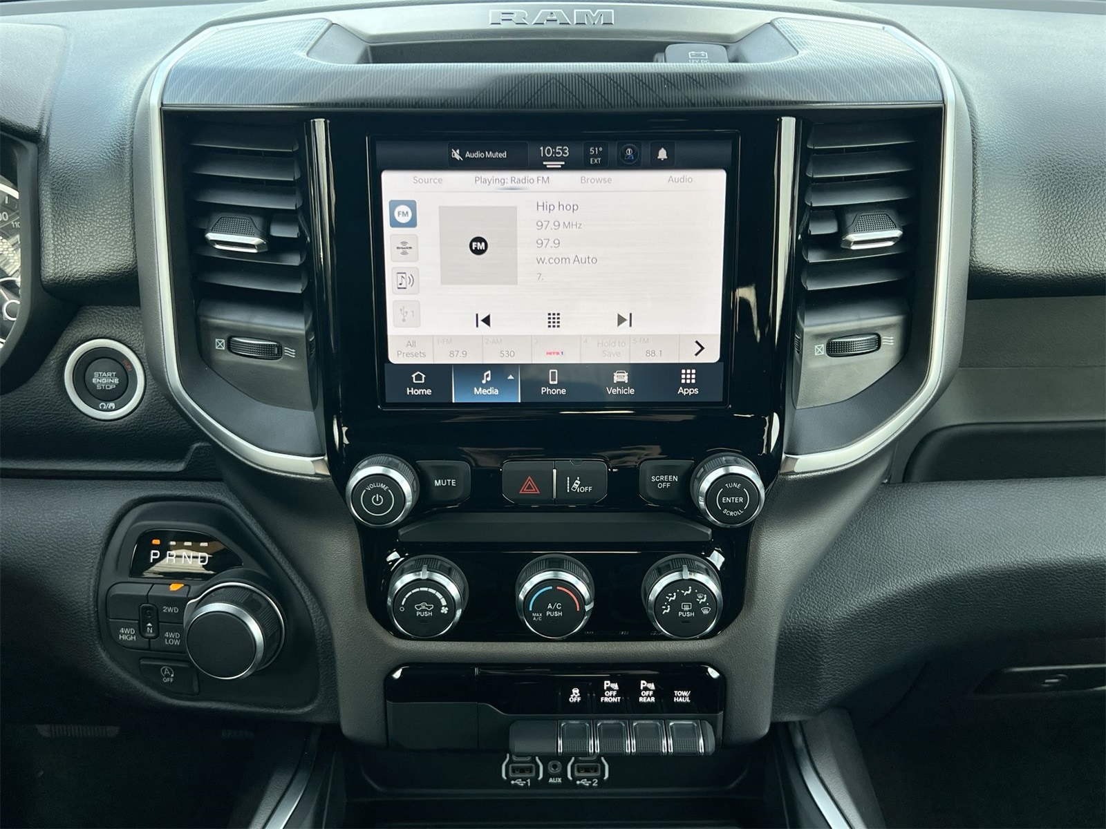 Thumbnail: 2025 RAM 1500 - 26