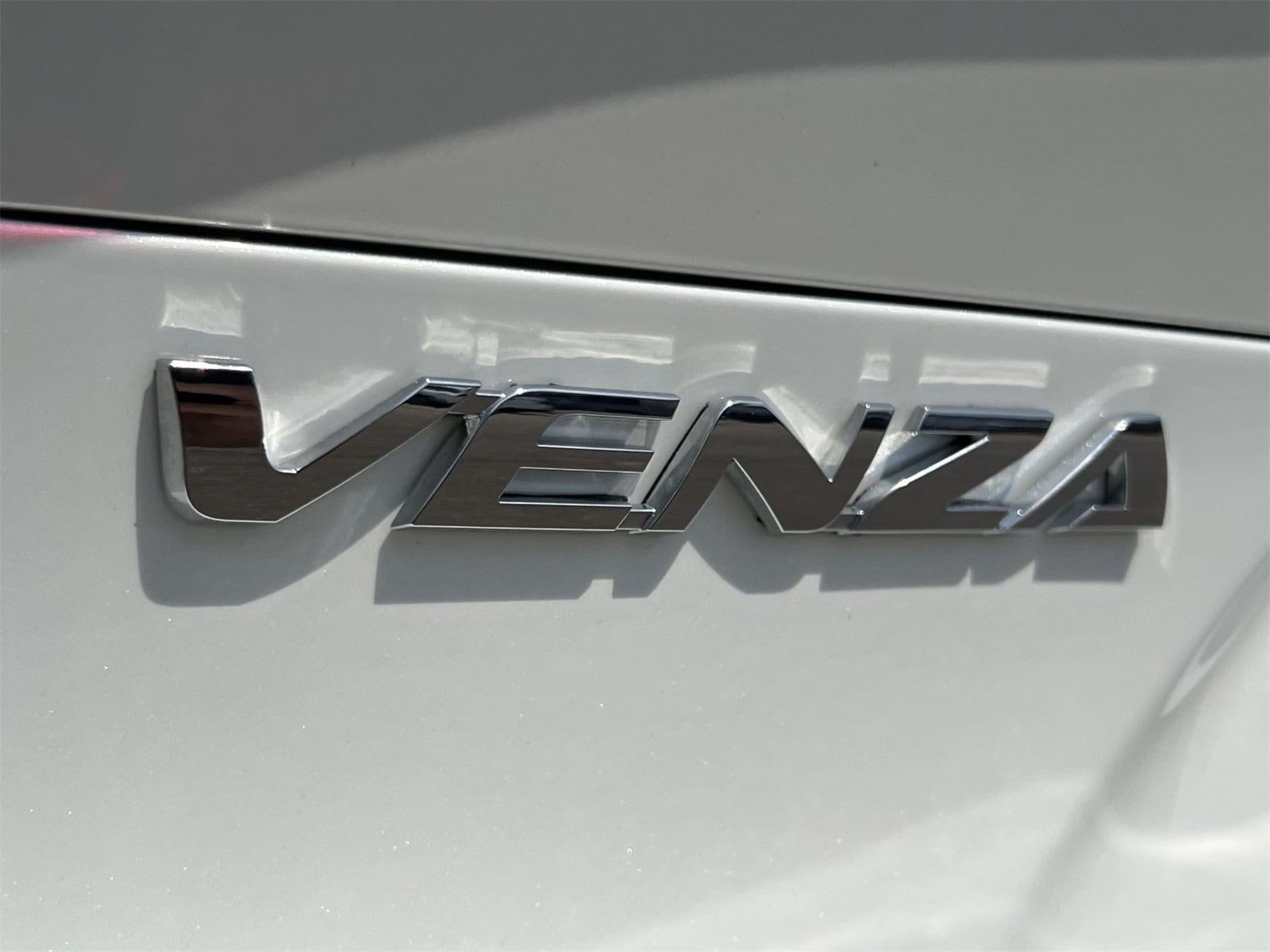 Thumbnail: 2021 Toyota Venza - 13