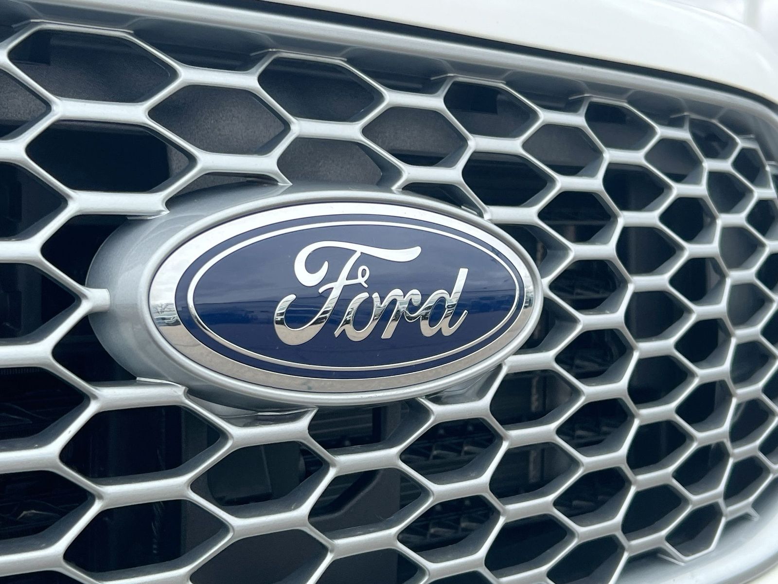 Thumbnail: 2023 Ford Edge - 13