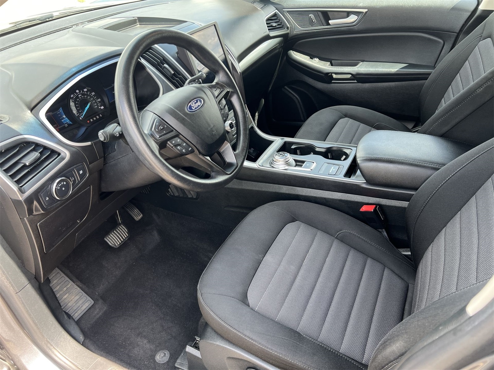 Thumbnail: 2021 Ford Edge - 10