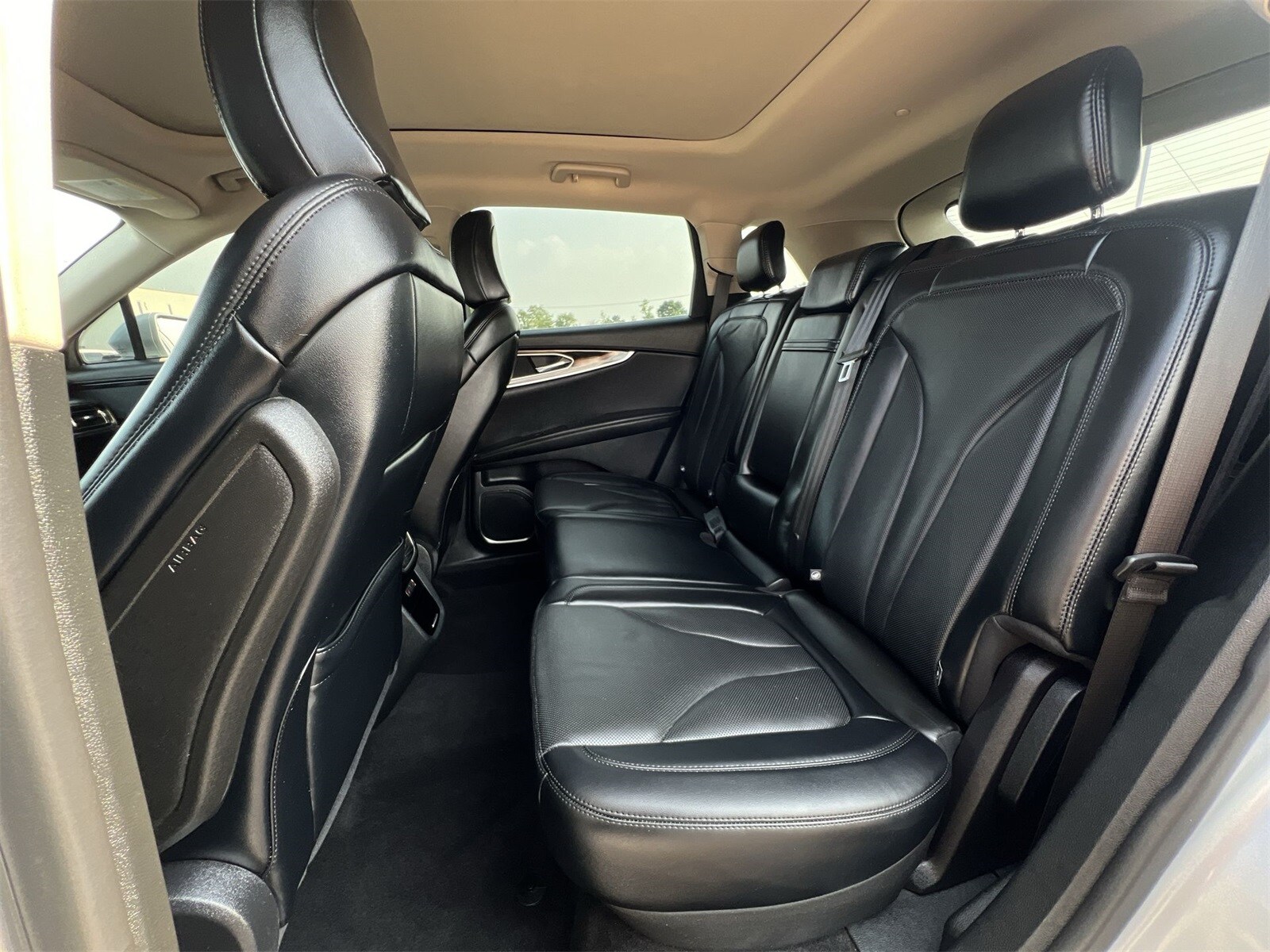 Thumbnail: 2022 Lincoln Nautilus - 20