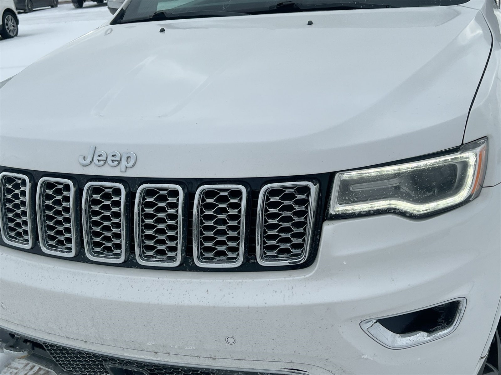 Thumbnail: 2017 Jeep Grand Cherokee - 11