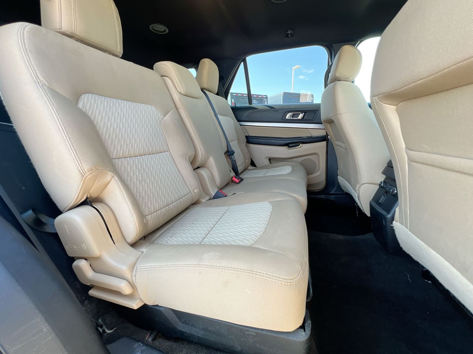 Thumbnail: 2017 Ford Explorer - 20