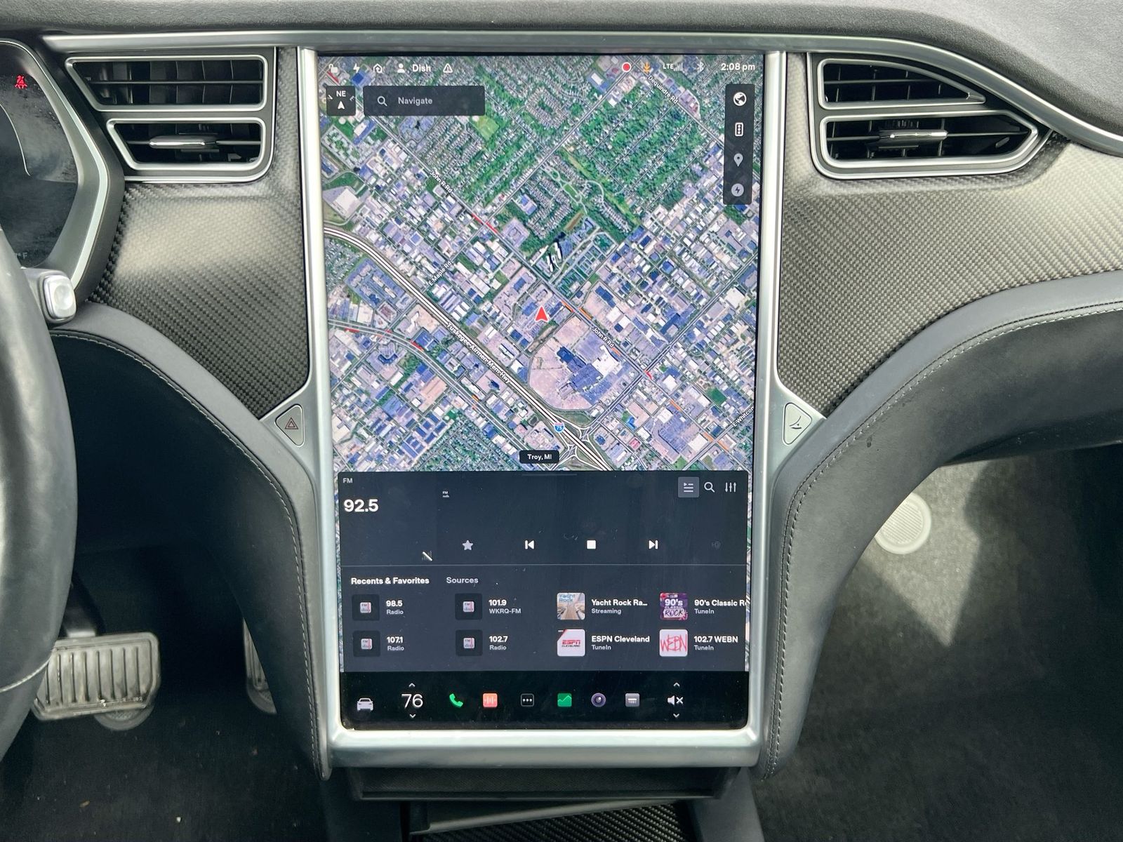 Thumbnail: 2017 Tesla Model X - 26