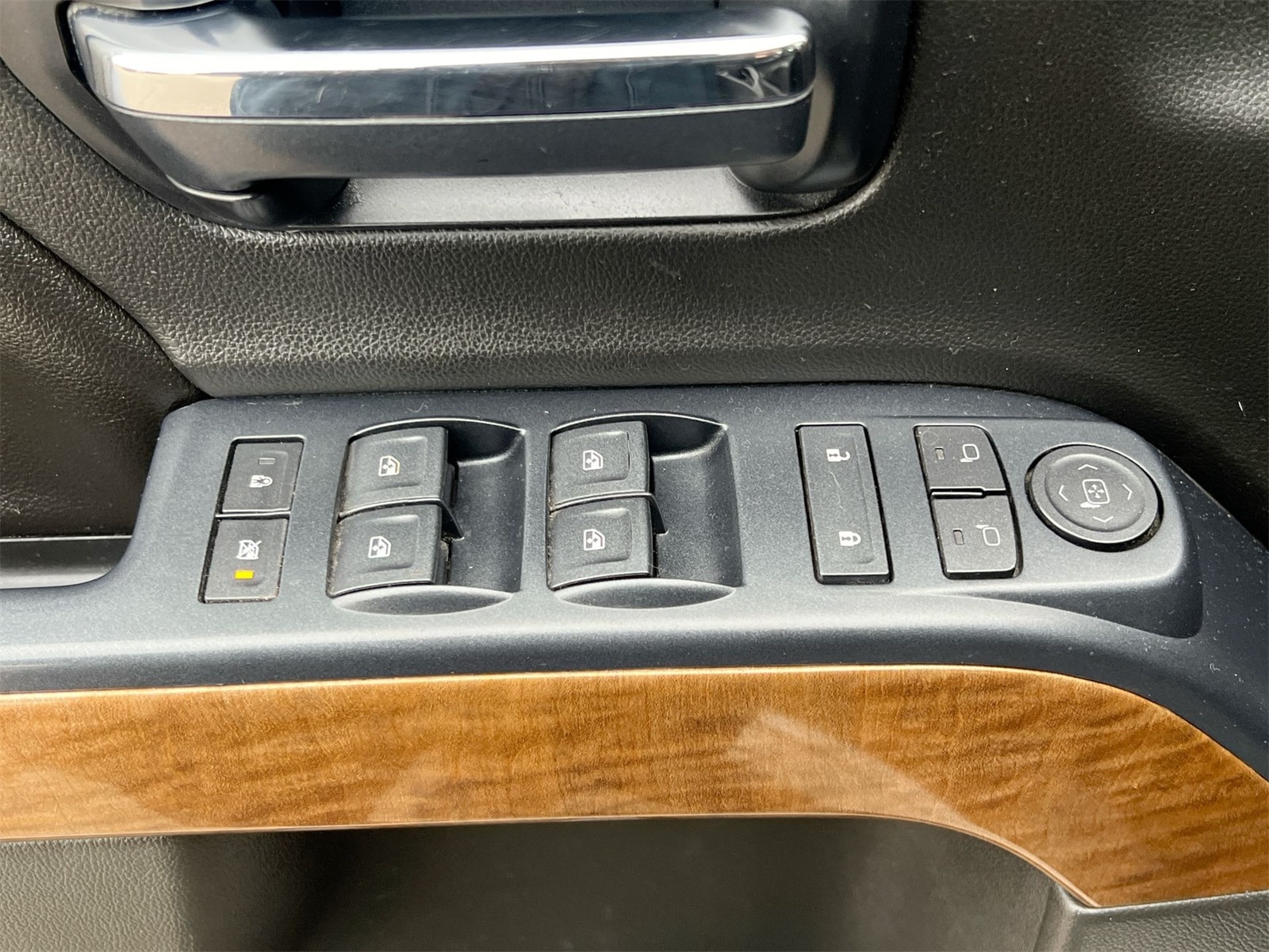 Thumbnail: 2014 Chevrolet Silverado 1500 - 17