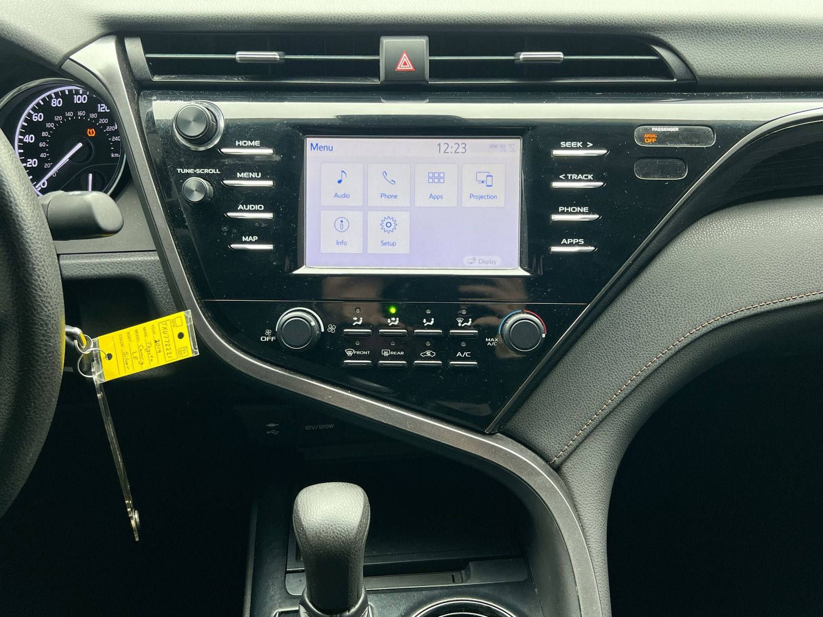 Thumbnail: 2019 Toyota Camry - 27