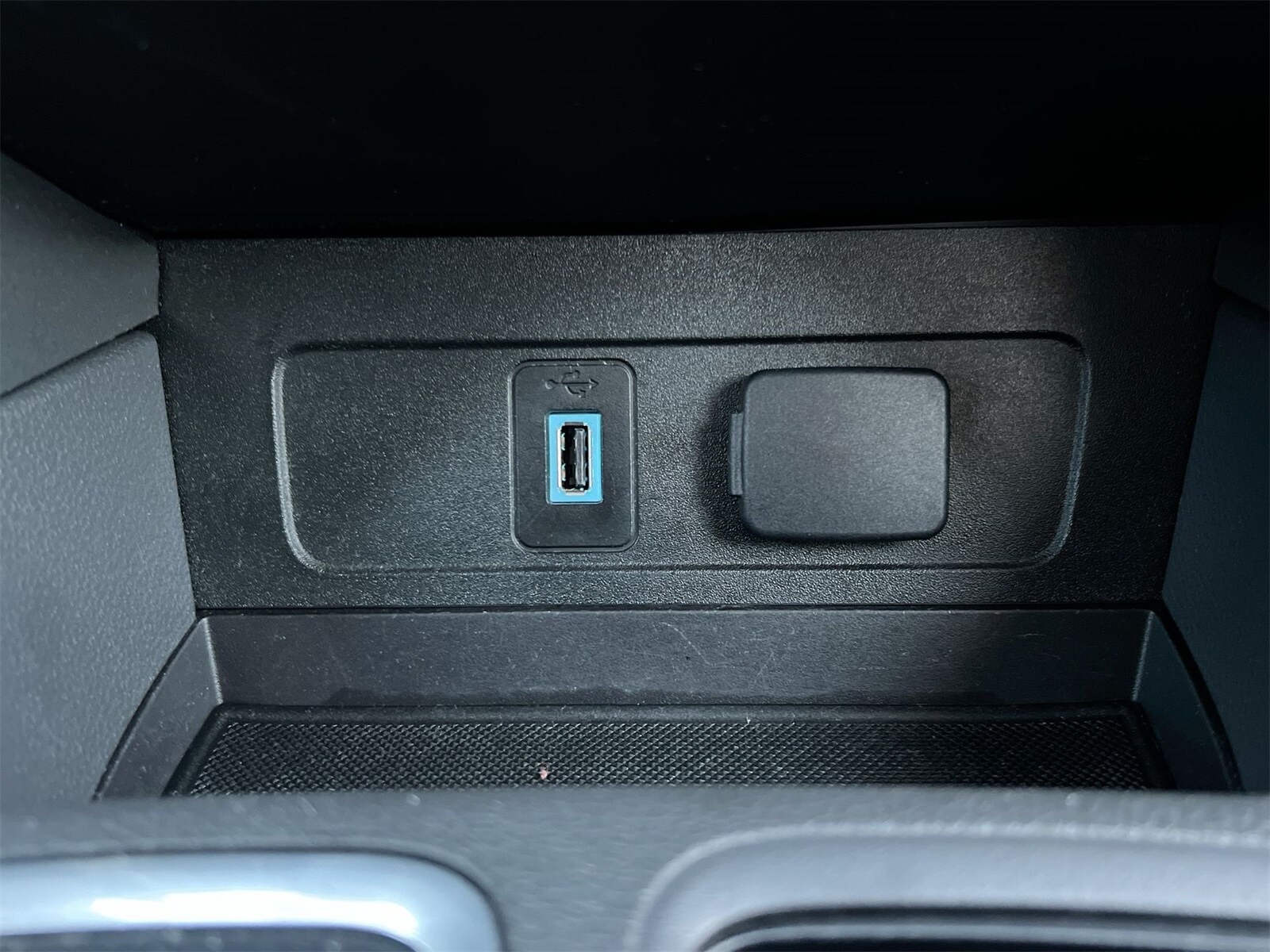 Thumbnail: 2018 Ford Escape - 31