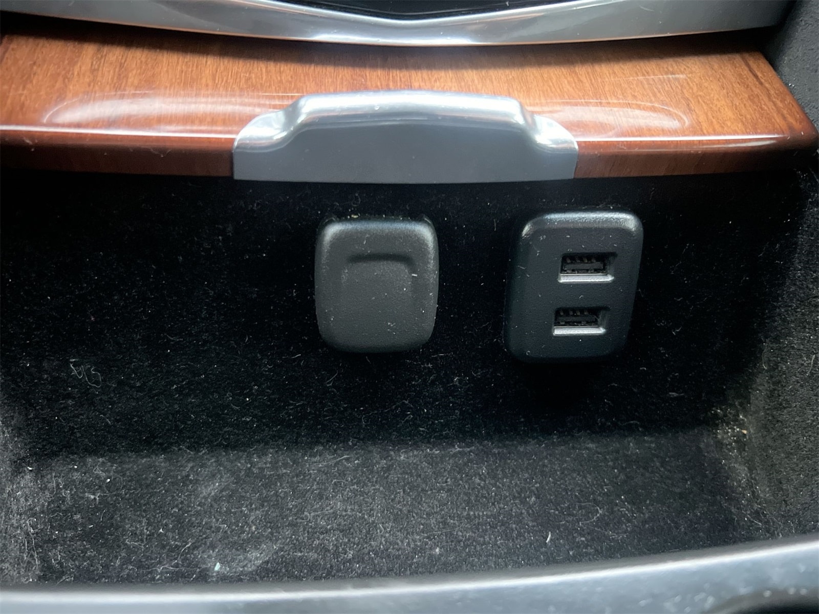 Thumbnail: 2016 Cadillac Escalade - 30