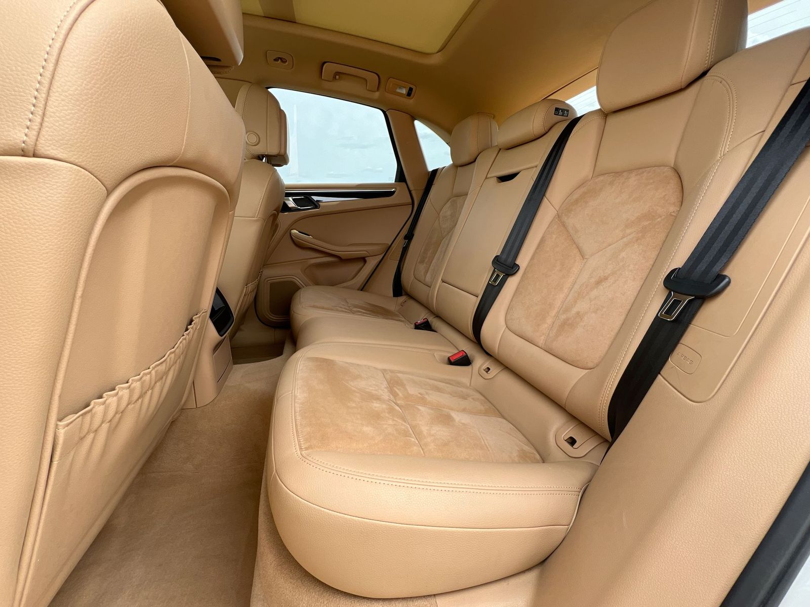 Thumbnail: 2015 Porsche Macan - 19