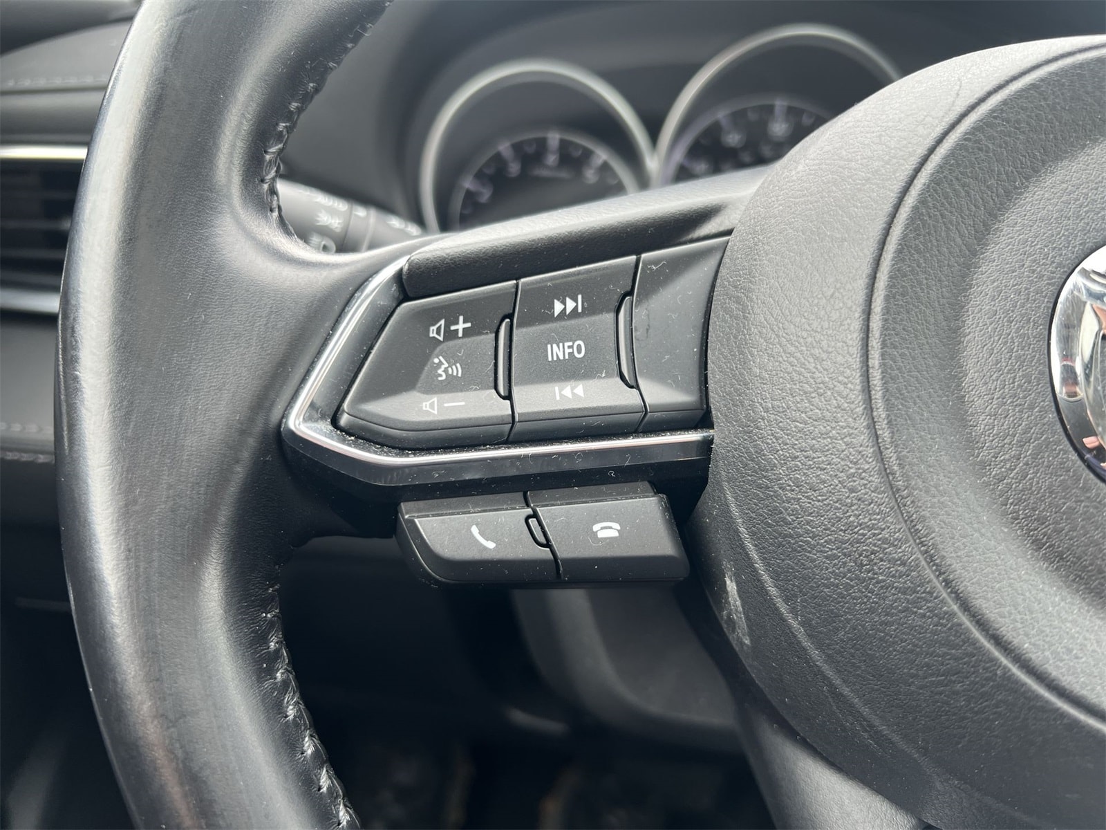 2021 Mazda Mazda6 i Touring 26