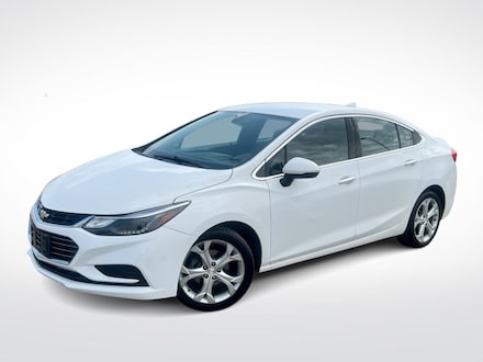 Used 2019 Chevrolet Cruze LT Sedan in Troy, MI