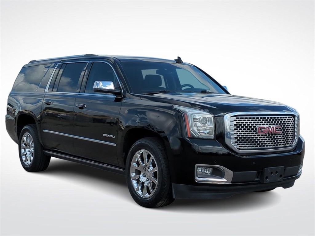 2015 GMC Yukon XL Denali 2