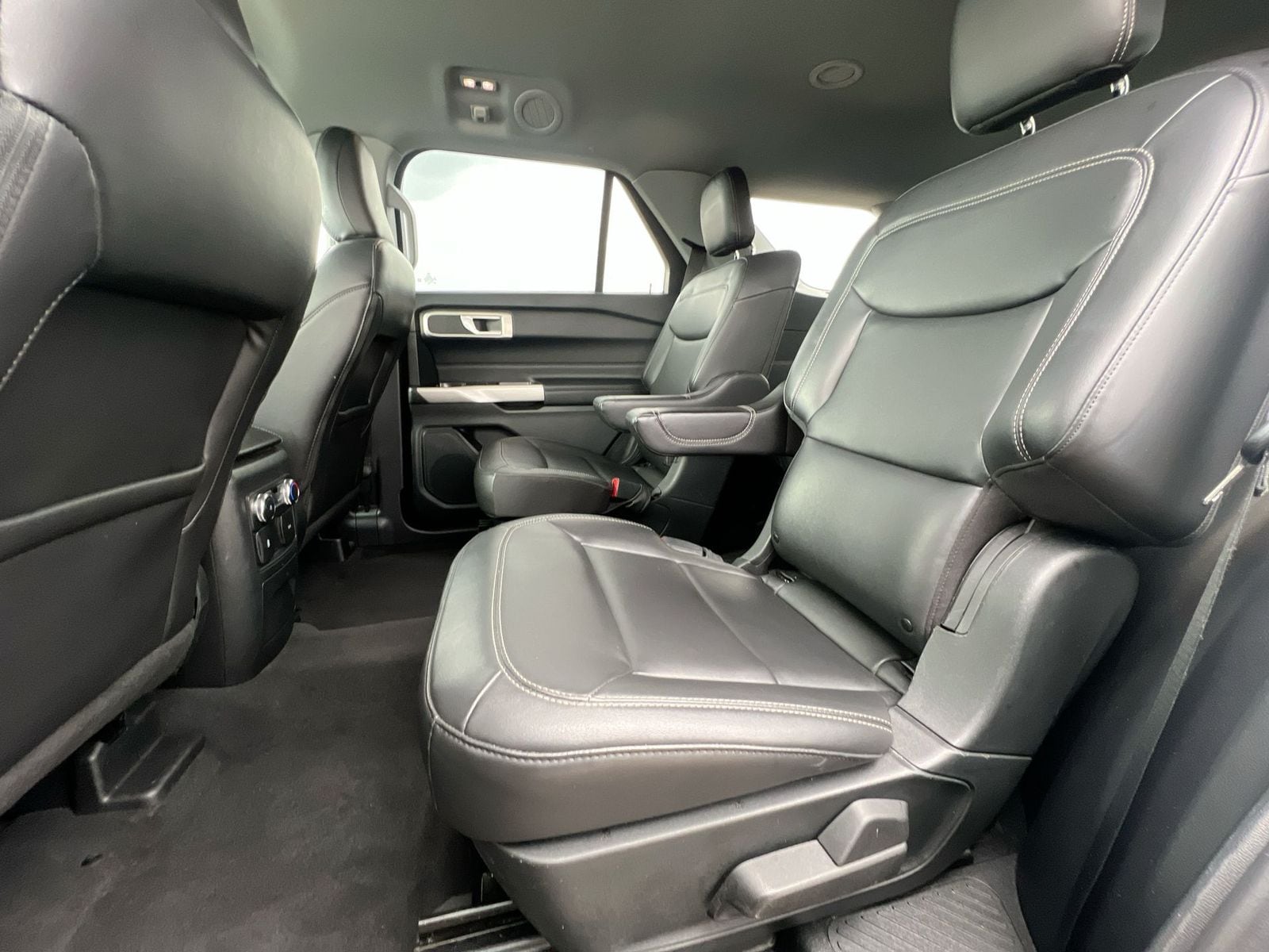 Thumbnail: 2022 Ford Explorer - 19