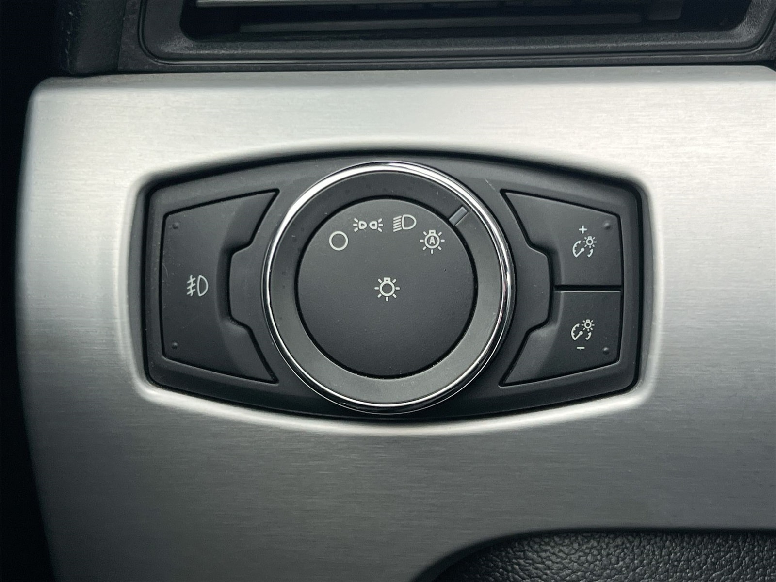 Thumbnail: 2017 Ford Mustang - 18