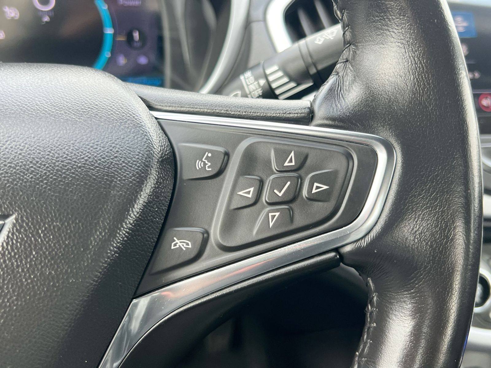 Thumbnail: 2019 Chevrolet Volt - 24