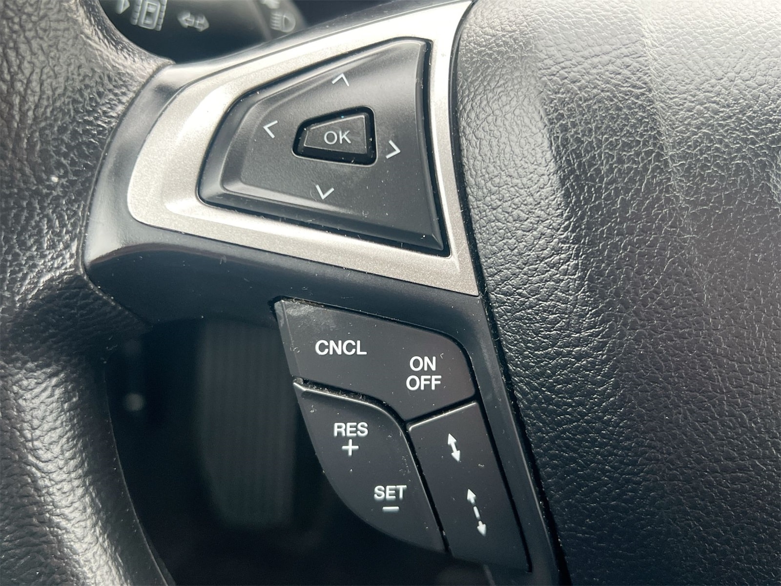 Thumbnail: 2020 Ford Fusion - 23