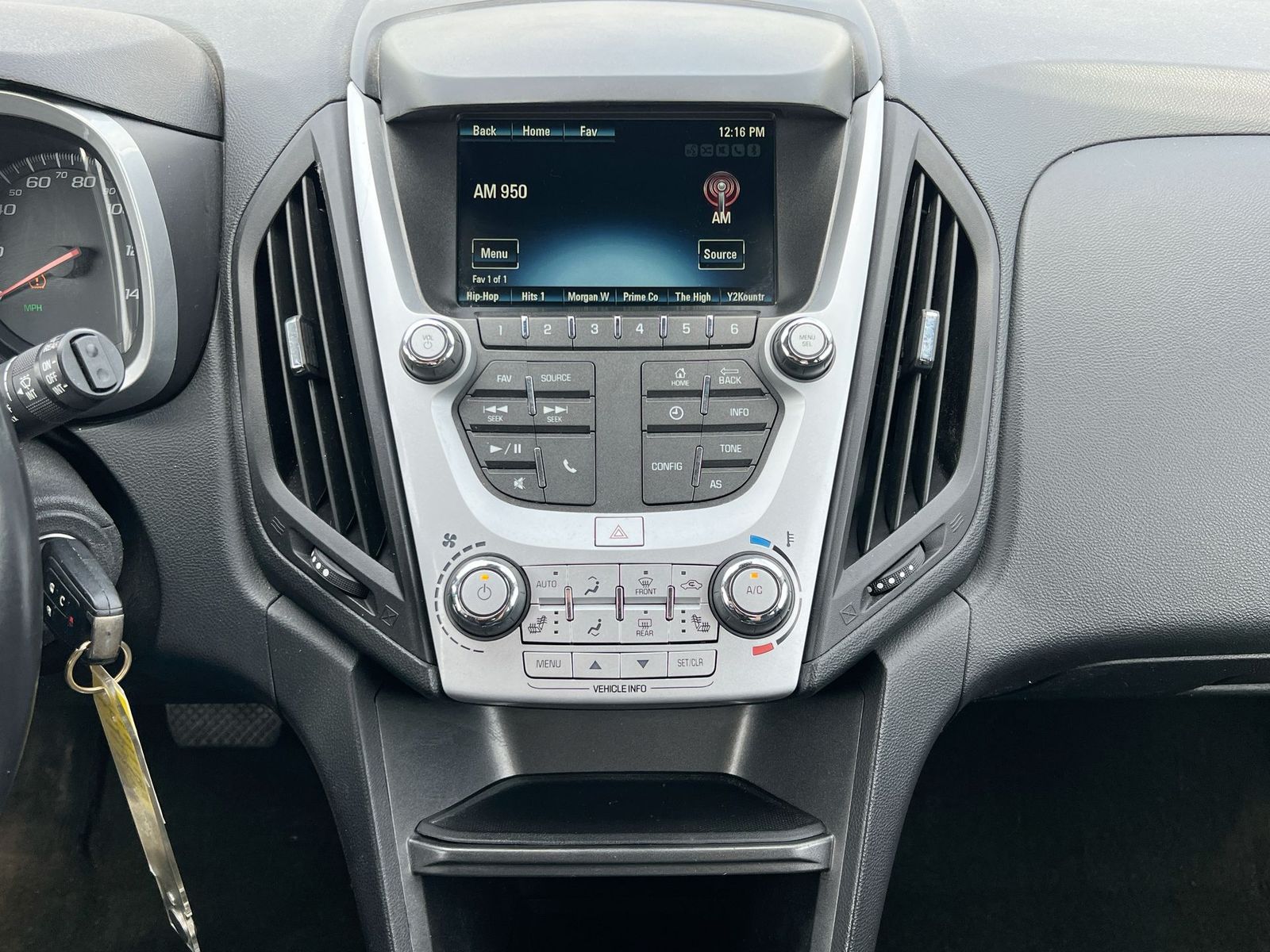 Thumbnail: 2016 Chevrolet Equinox - 27