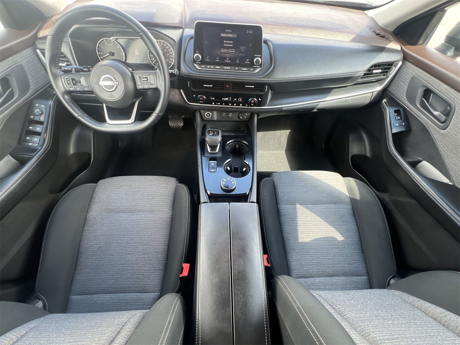 Thumbnail: 2022 Nissan Rogue - 16