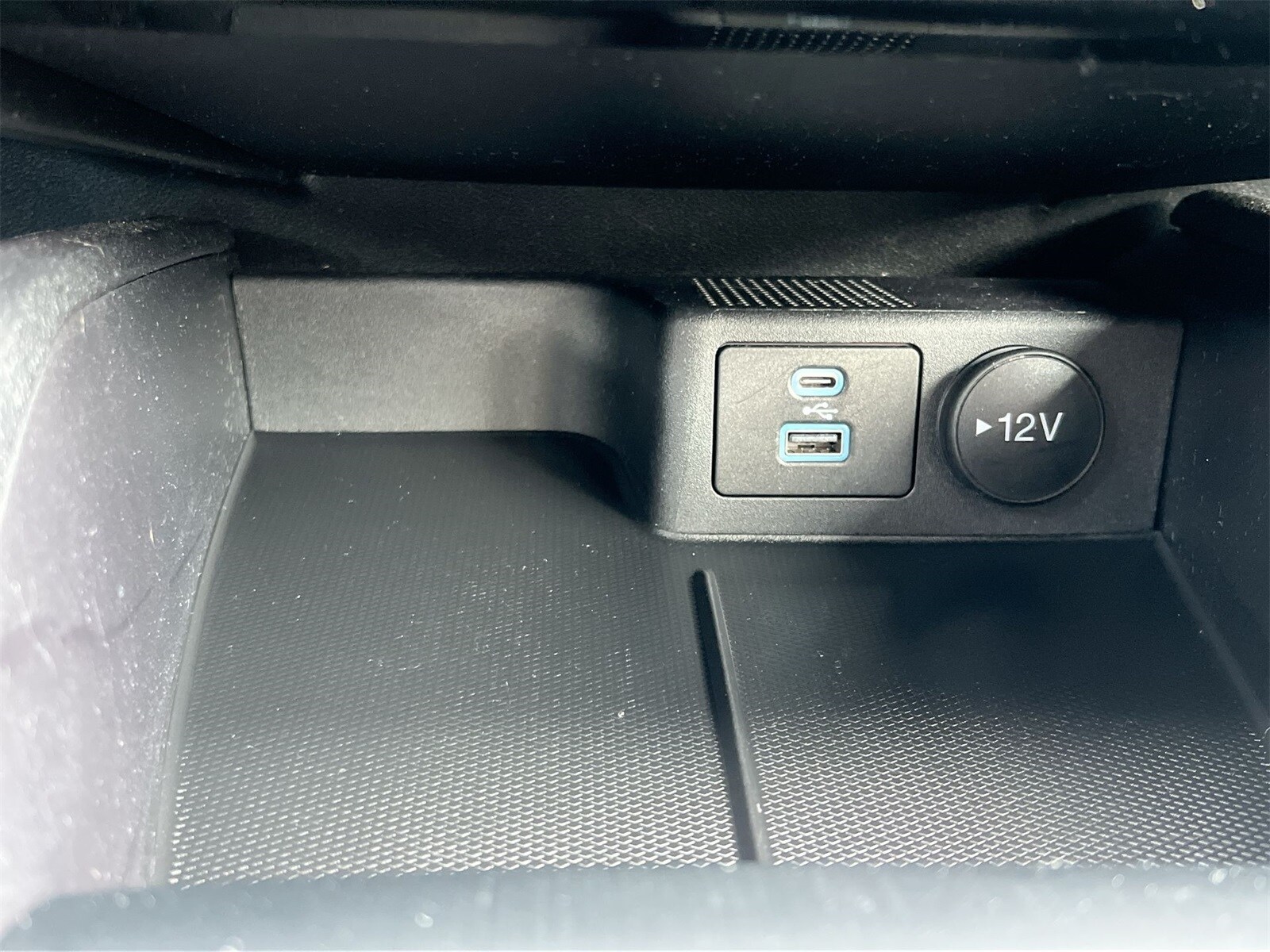 Thumbnail: 2022 Ford Escape - 31