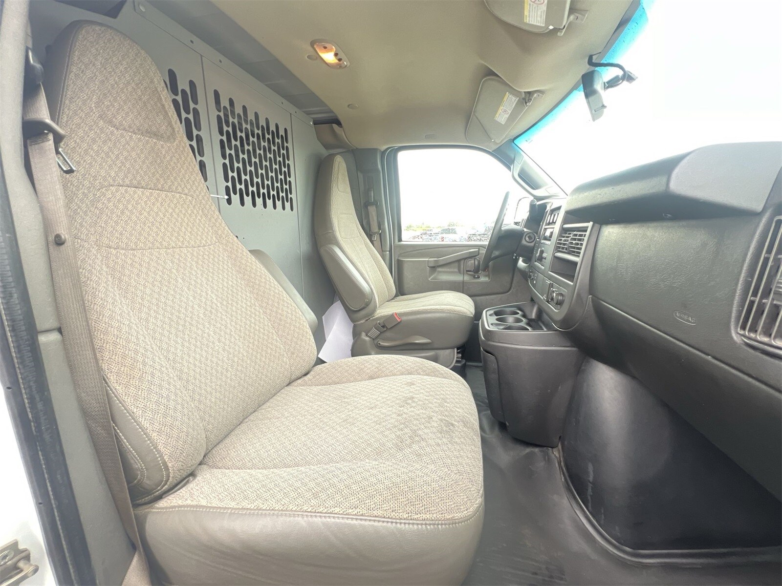 Thumbnail: 2017 Chevrolet Express - 19