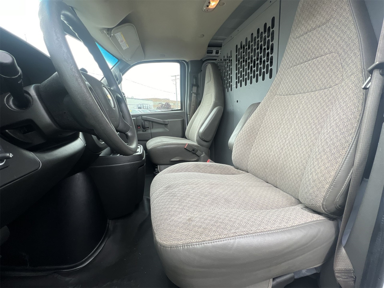 Thumbnail: 2017 Chevrolet Express - 15