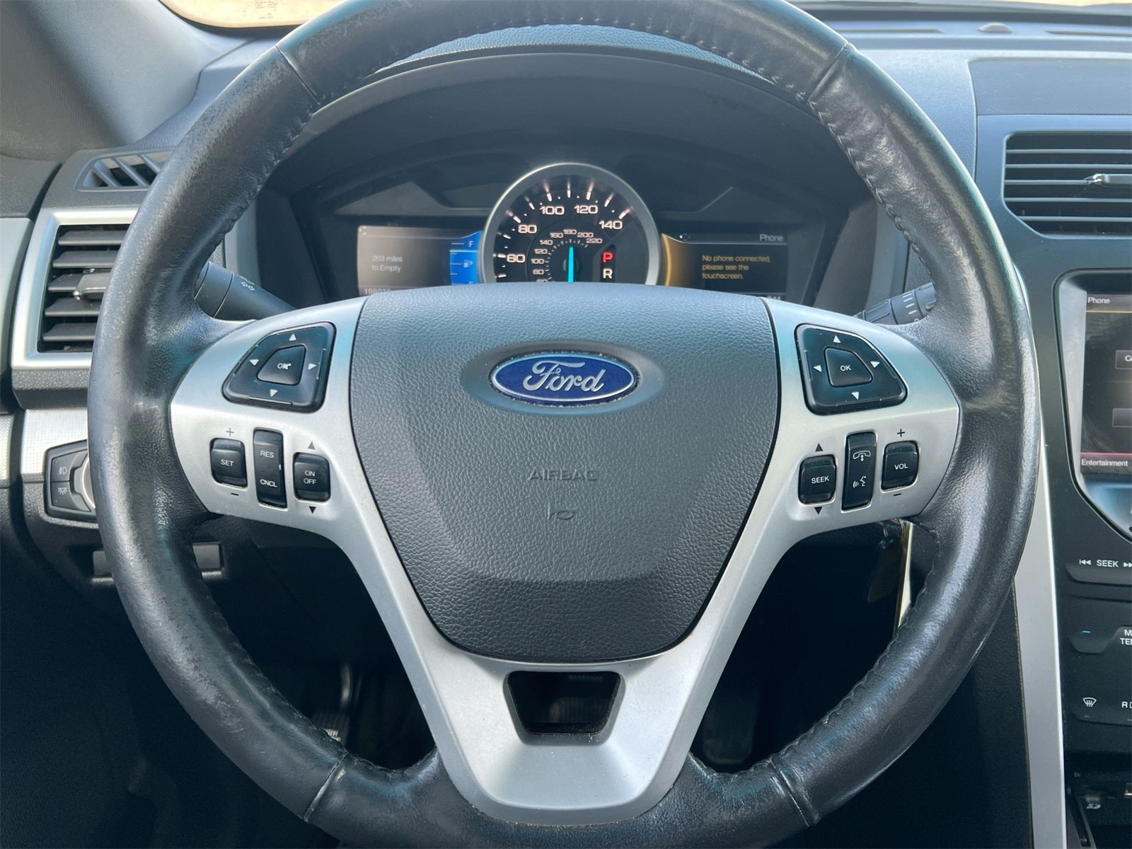 Thumbnail: 2015 Ford Explorer - 22