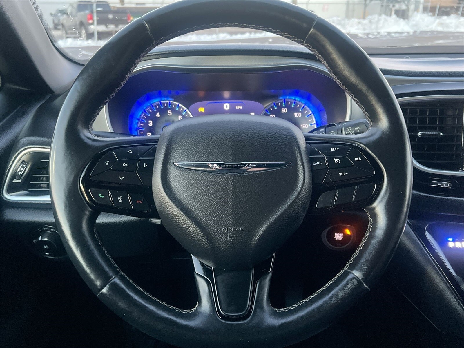 Thumbnail: 2018 Chrysler Pacifica - 22