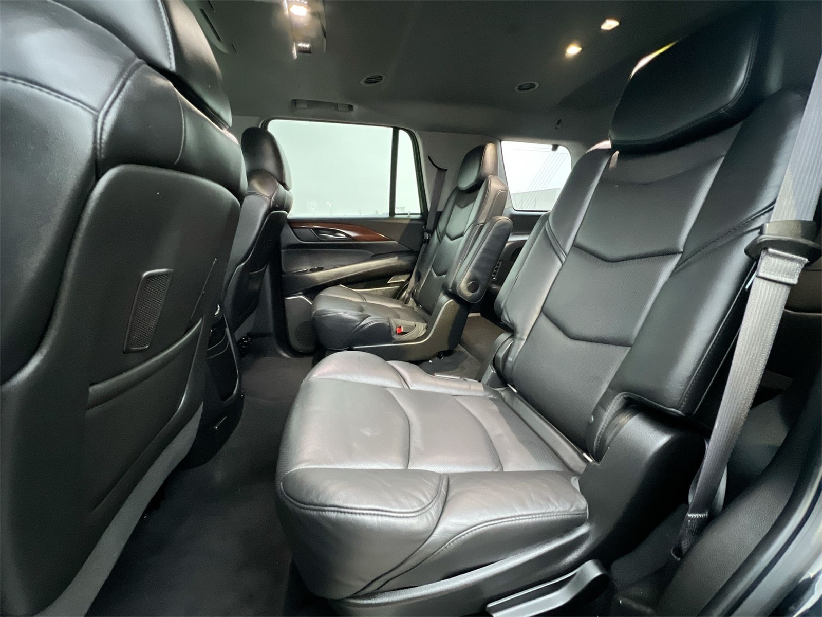 Thumbnail: 2016 Cadillac Escalade - 19