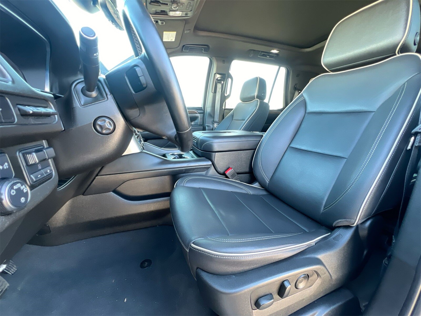 Thumbnail: 2023 Chevrolet Tahoe - 17
