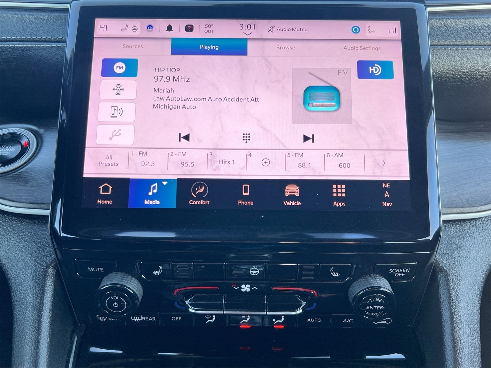 Thumbnail: 2024 Jeep Grand Cherokee - 28