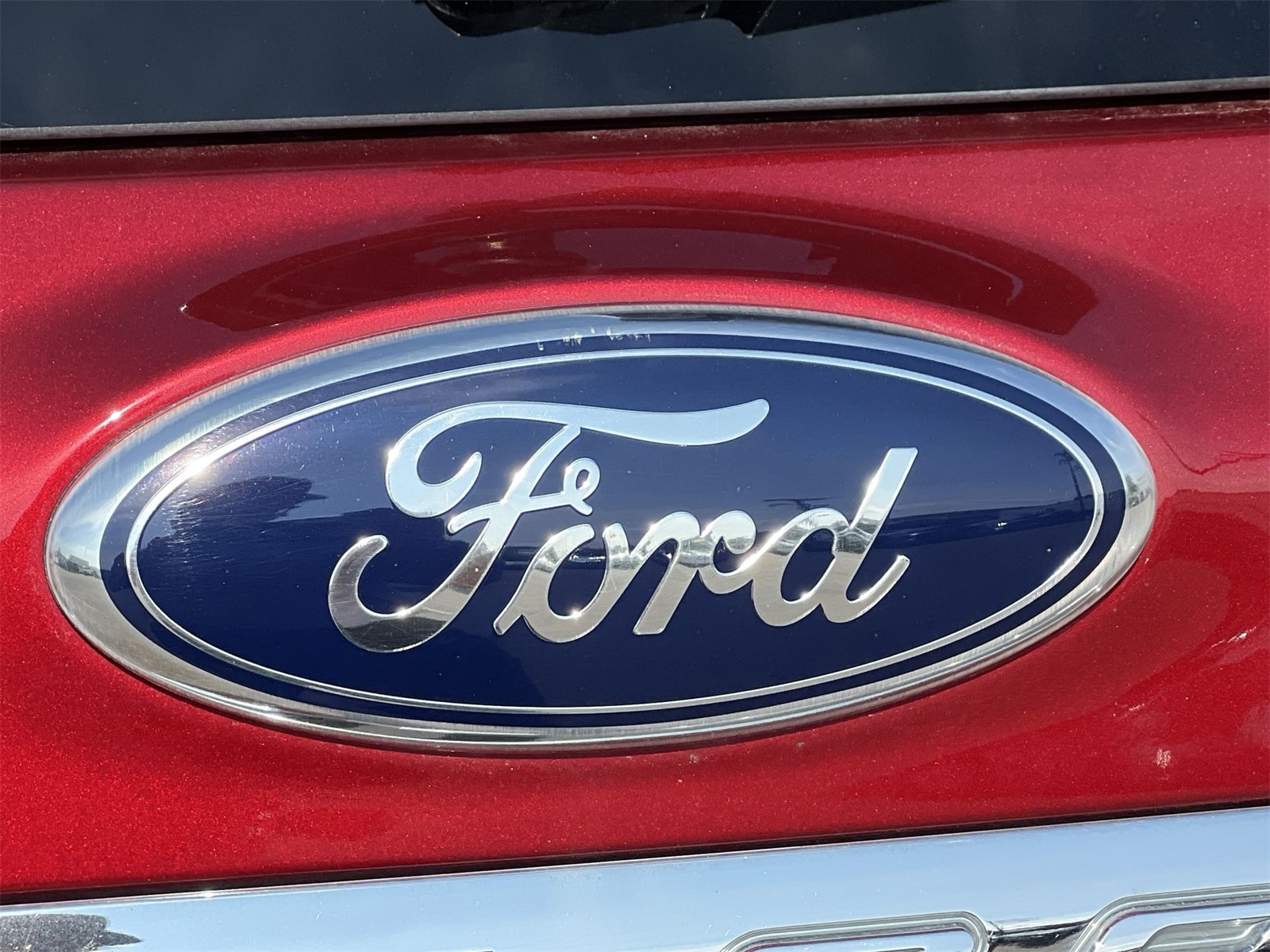 Thumbnail: 2015 Ford Explorer - 12