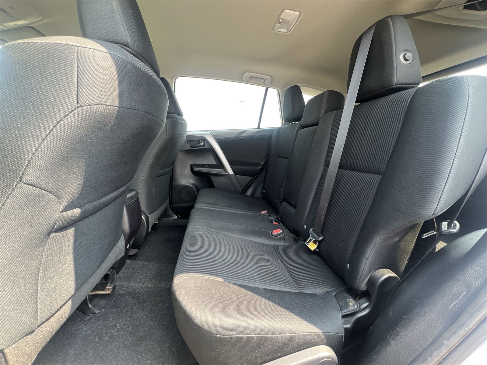 Thumbnail: 2017 Toyota RAV4 - 19