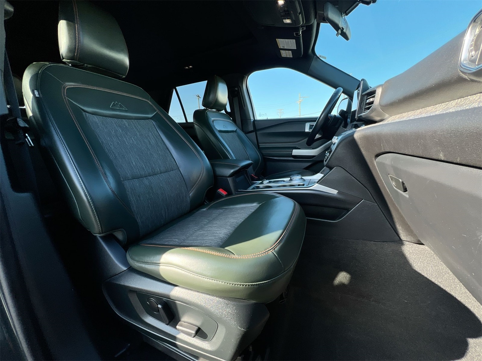 Thumbnail: 2022 Ford Explorer - 22