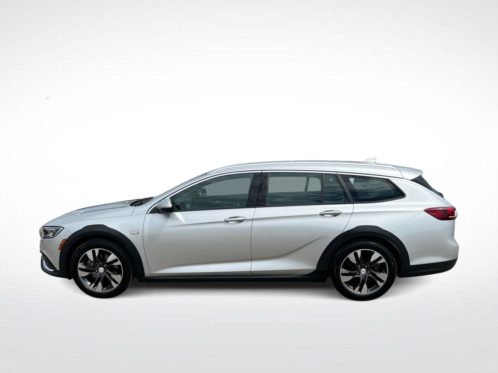Thumbnail: 2018 Buick Regal - 5