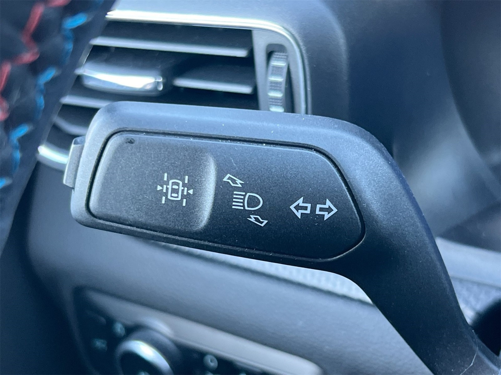 Thumbnail: 2024 Ford Explorer - 27