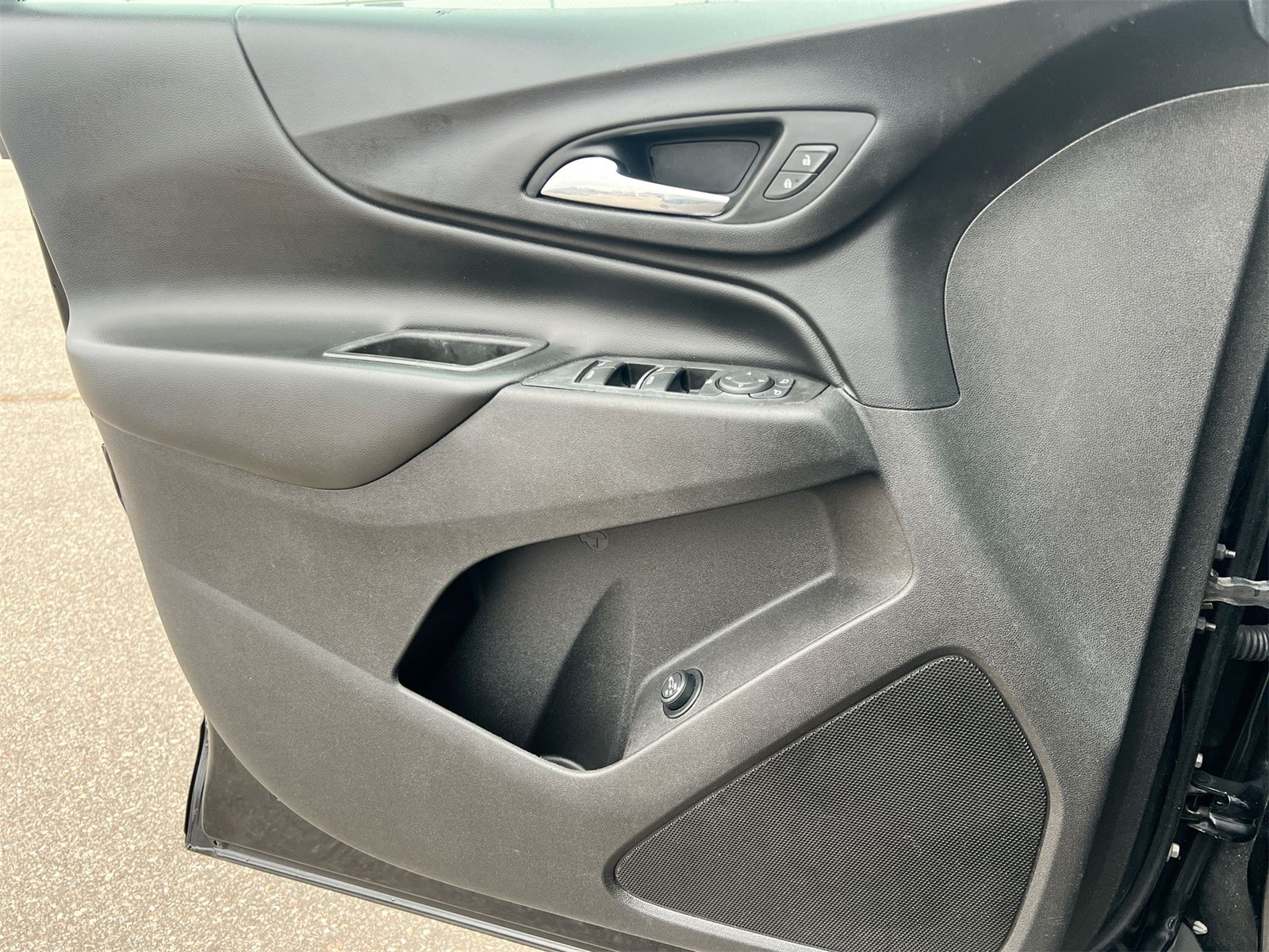 Thumbnail: 2018 Chevrolet Equinox - 29