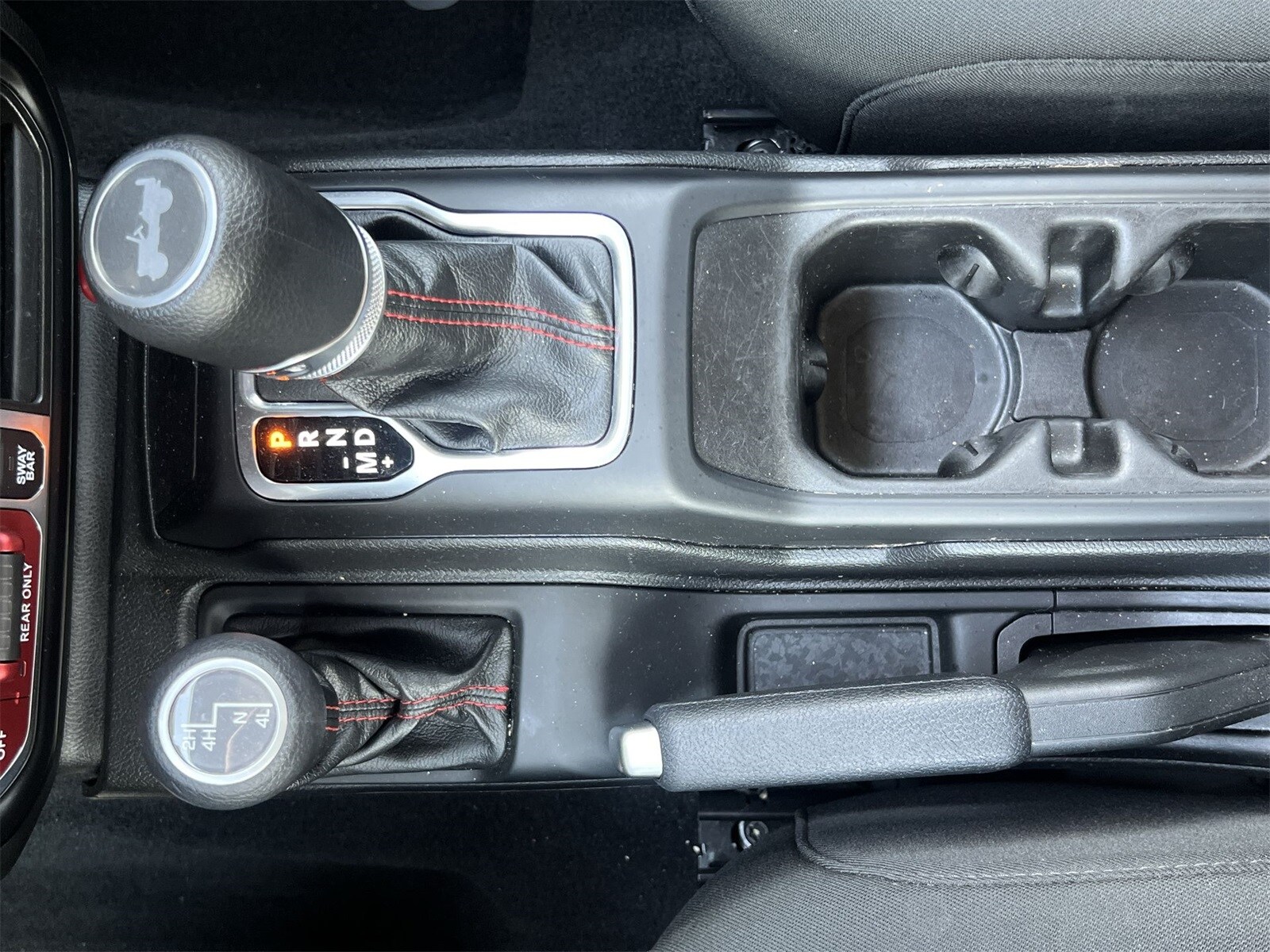 Thumbnail: 2022 Jeep Wrangler - 32