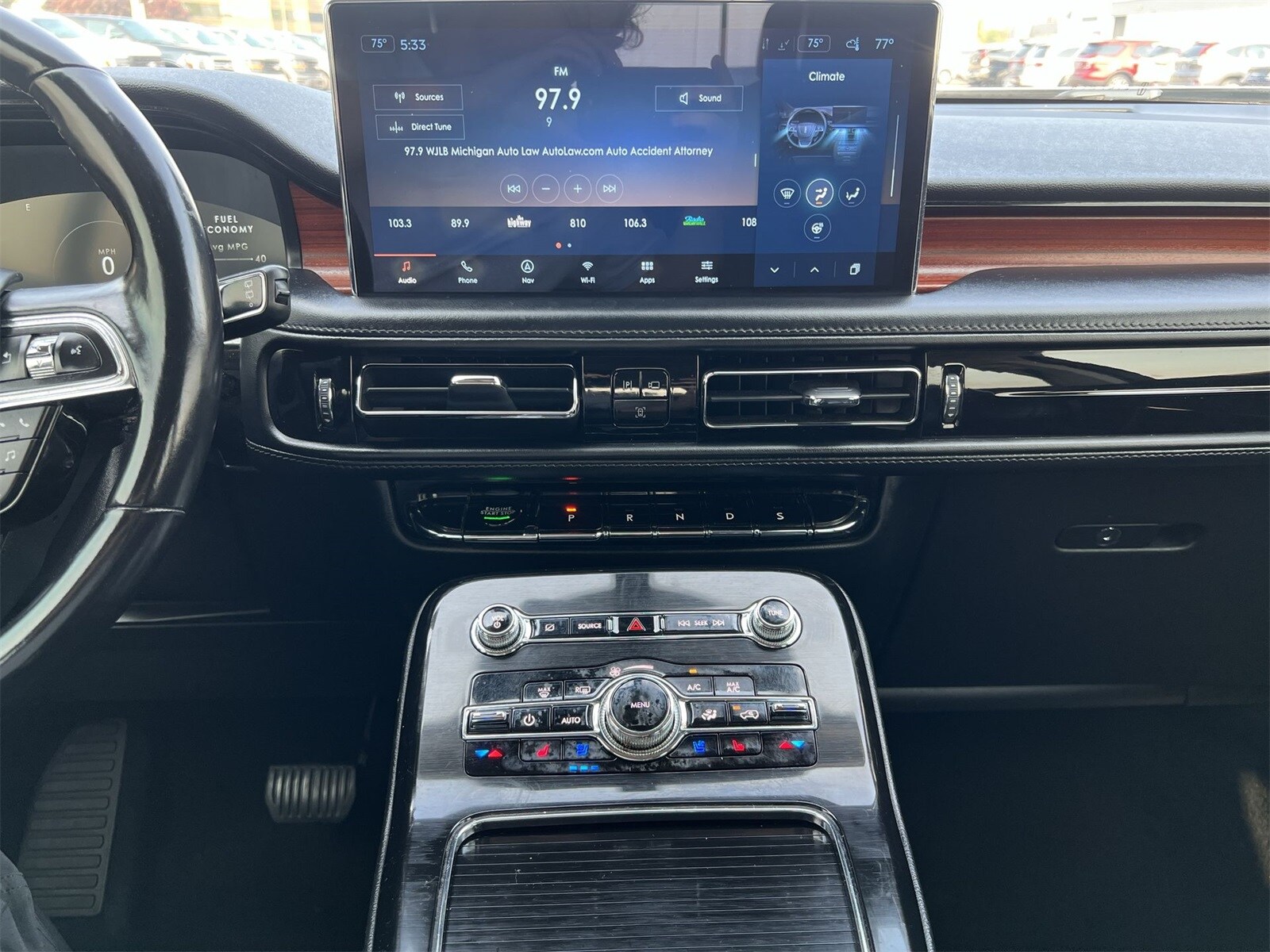 Thumbnail: 2022 Lincoln Nautilus - 28