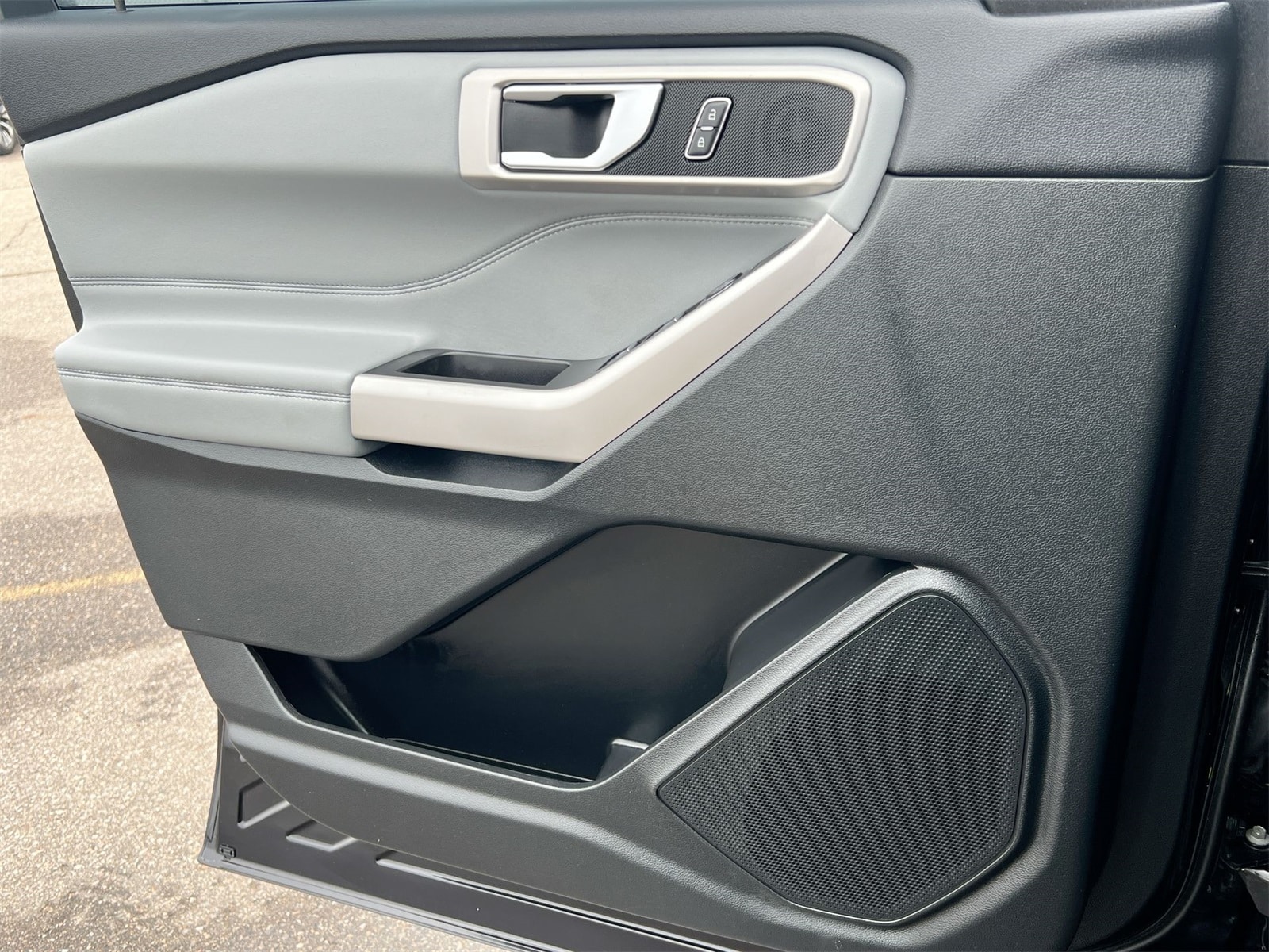 Thumbnail: 2023 Ford Explorer - 30