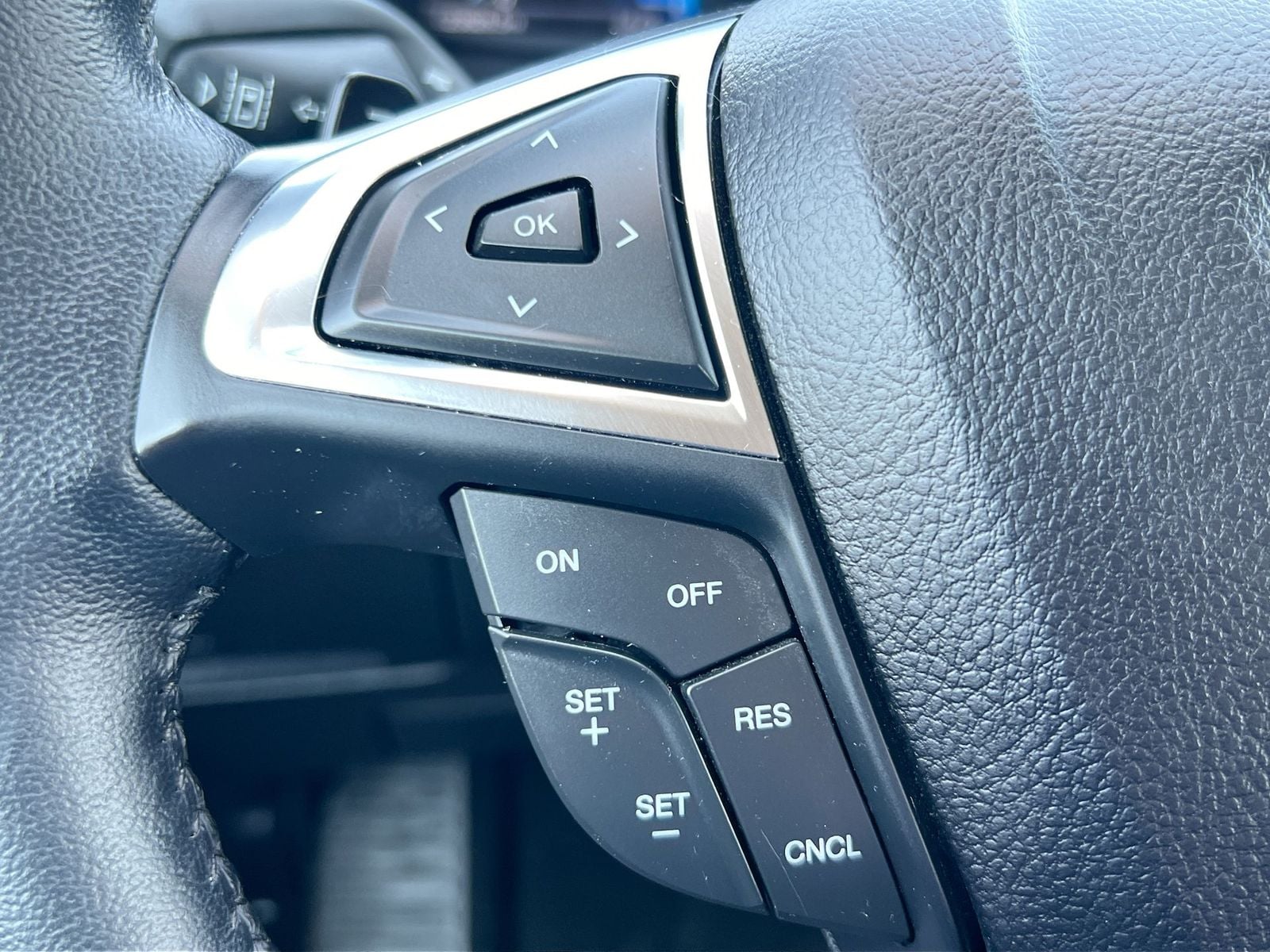 Thumbnail: 2023 Ford Edge - 23