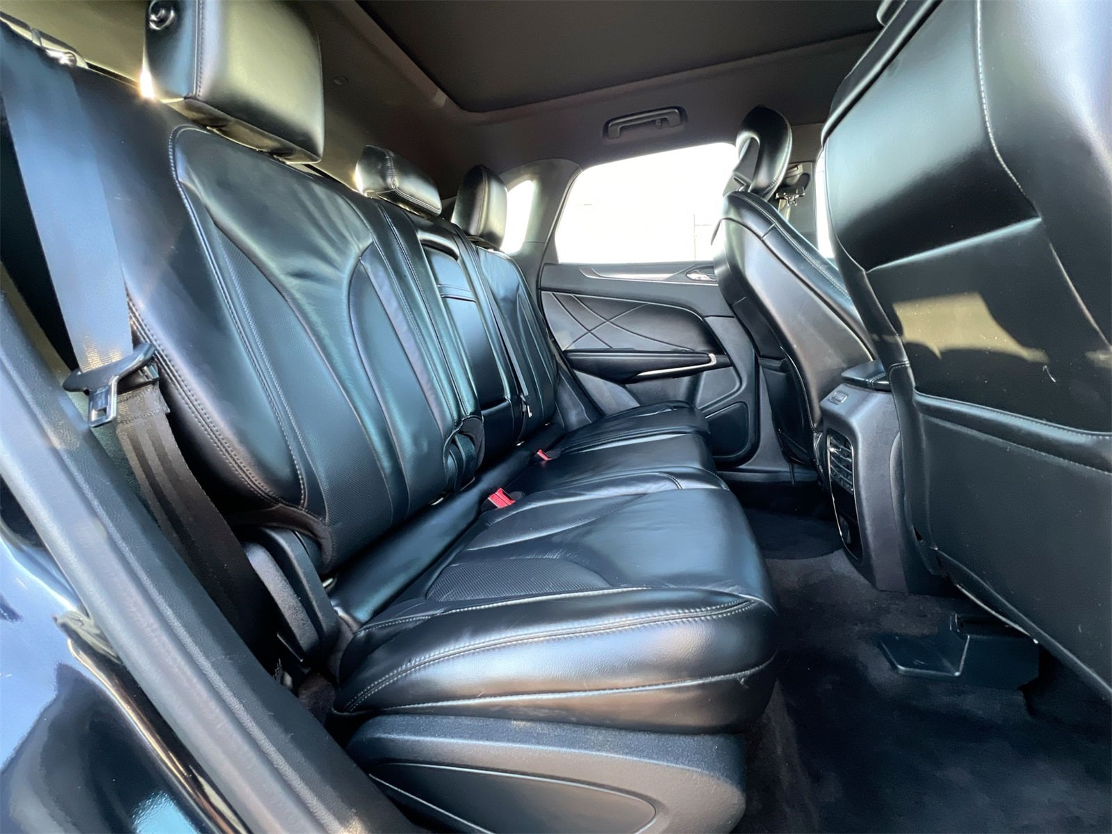 Thumbnail: 2018 Lincoln MKC - 20