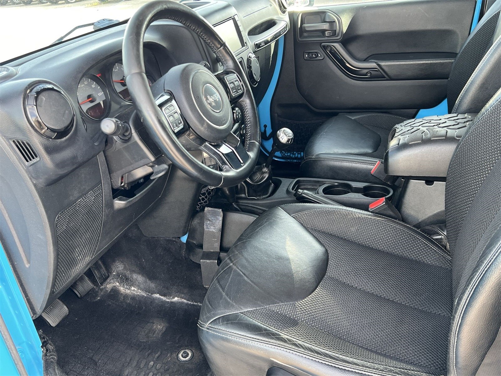 Thumbnail: 2017 Jeep Wrangler - 10