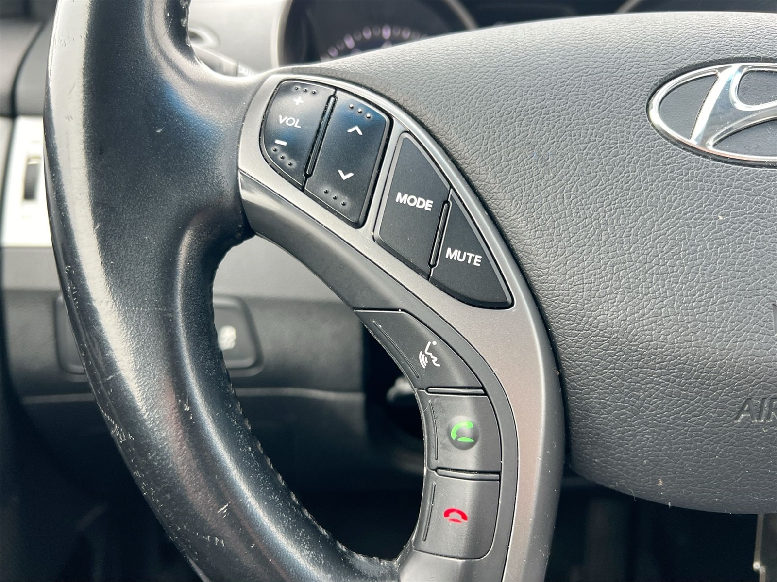 Thumbnail: 2014 Hyundai Elantra - 23