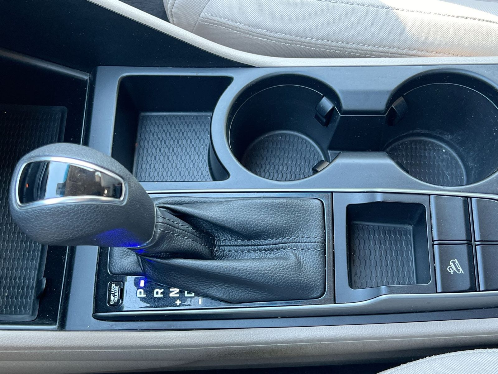 Thumbnail: 2017 Hyundai Tucson - 32