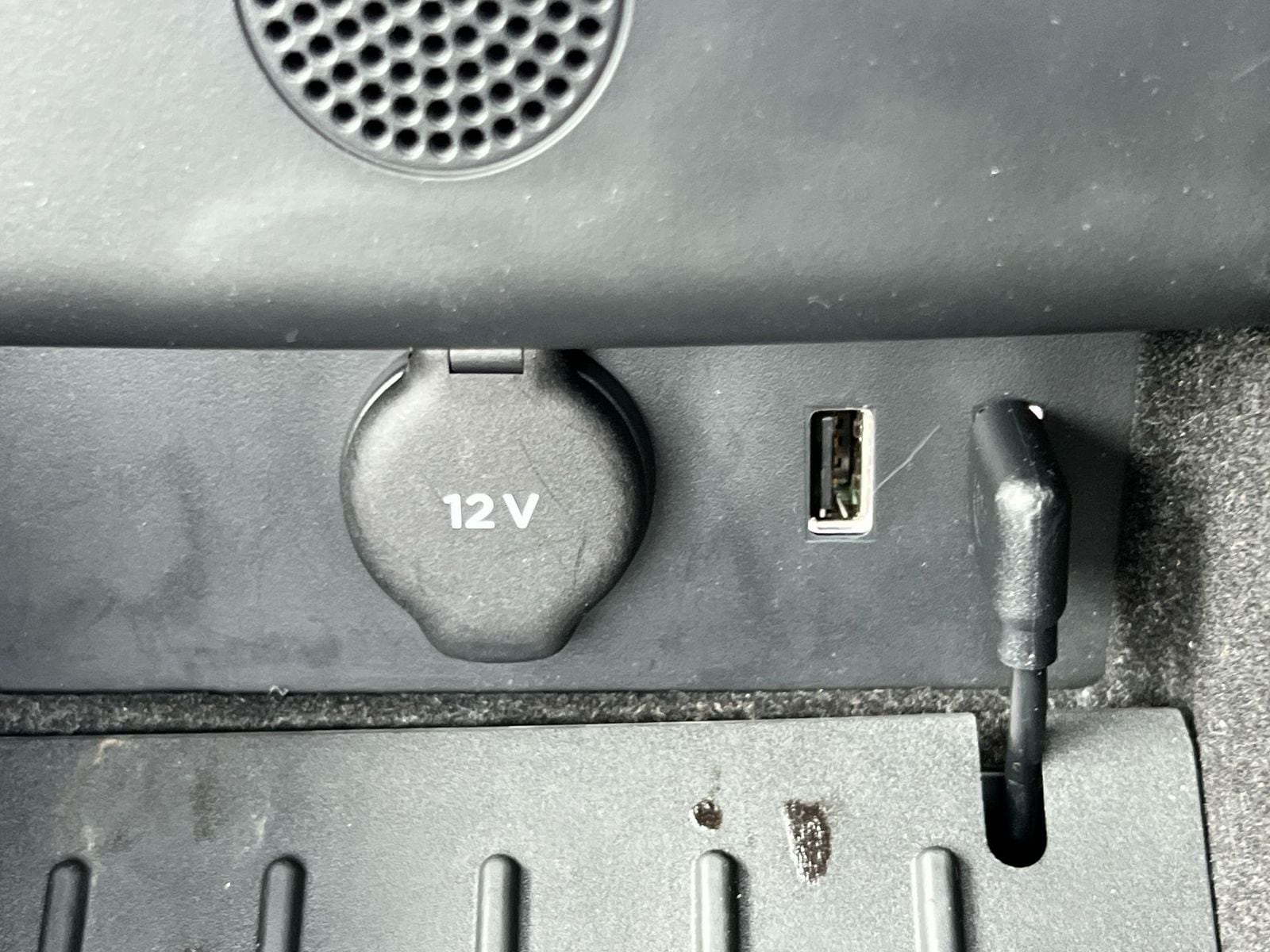 Thumbnail: 2017 Tesla Model X - 29