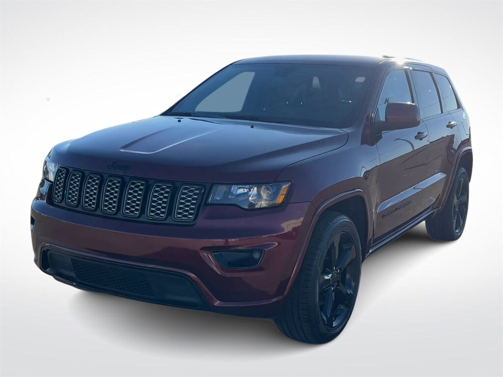 Used 2018 Jeep Grand Cherokee Altitude SUV