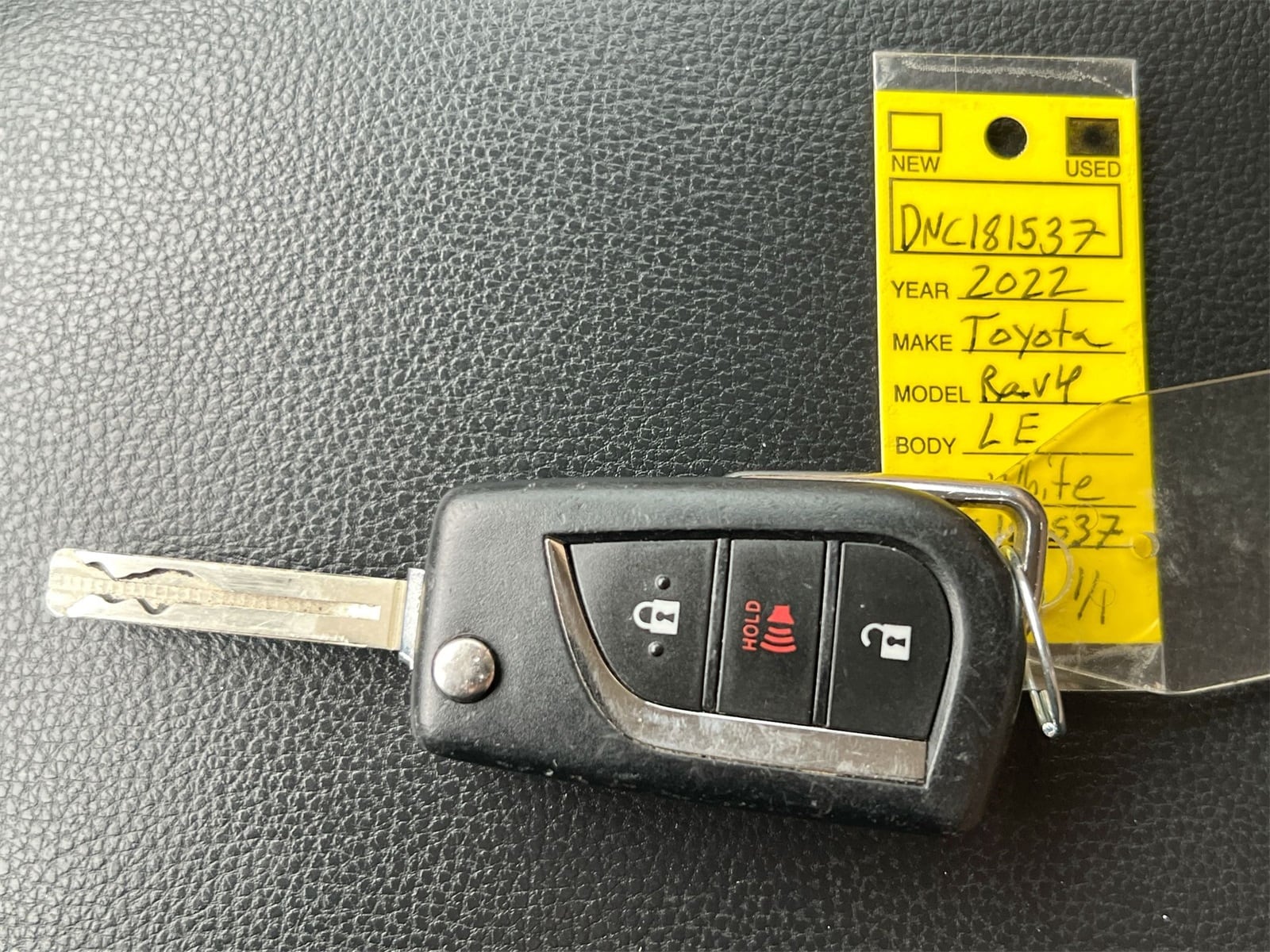 Thumbnail: 2022 Toyota RAV4 - 36